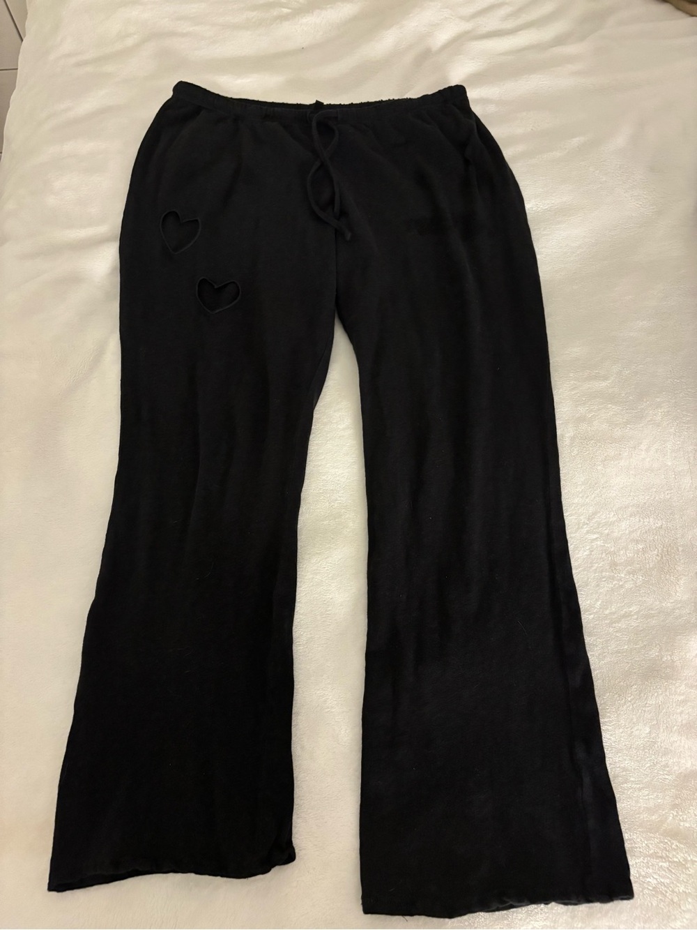 skims black heart cutout pants